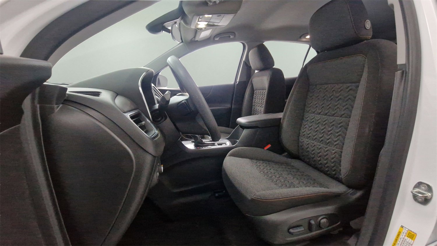 Certified 2022 Chevrolet Equinox LT w/ LPO, Floor Liner Package image 14