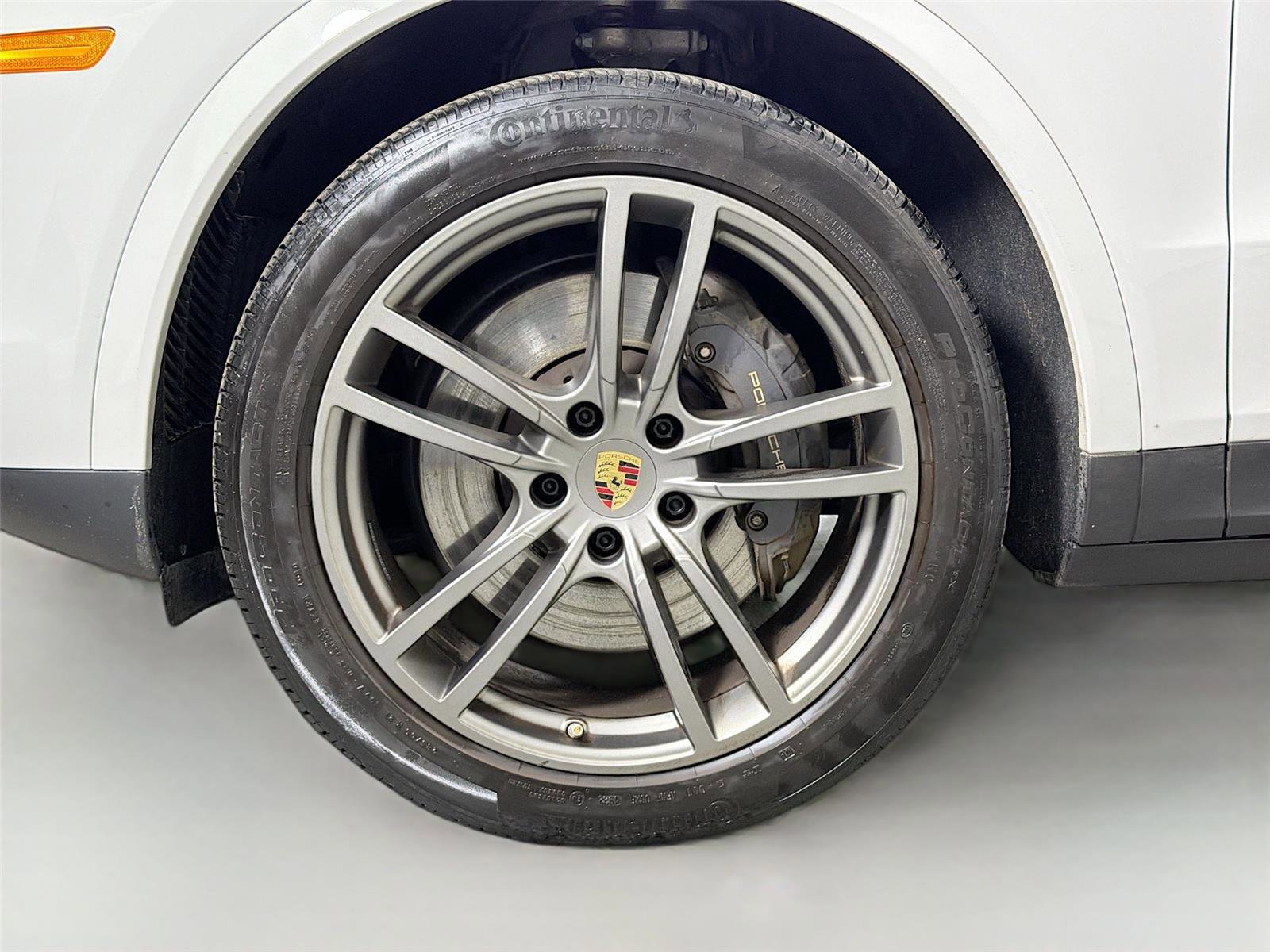Certified 2022 Porsche Cayenne Platinum Edition AWD/4WD image 11