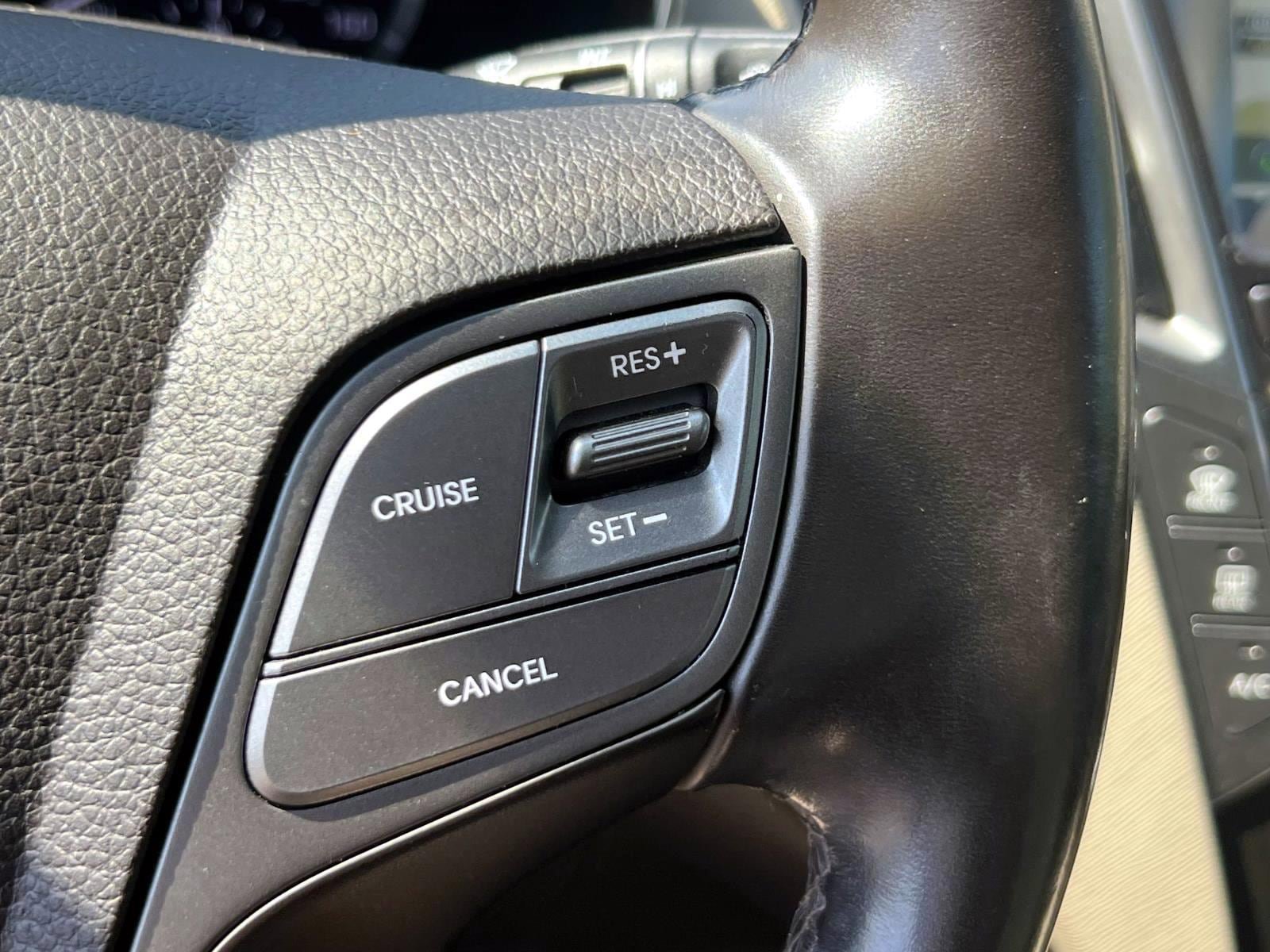 Used 2018 Hyundai Santa Fe AWD image 21