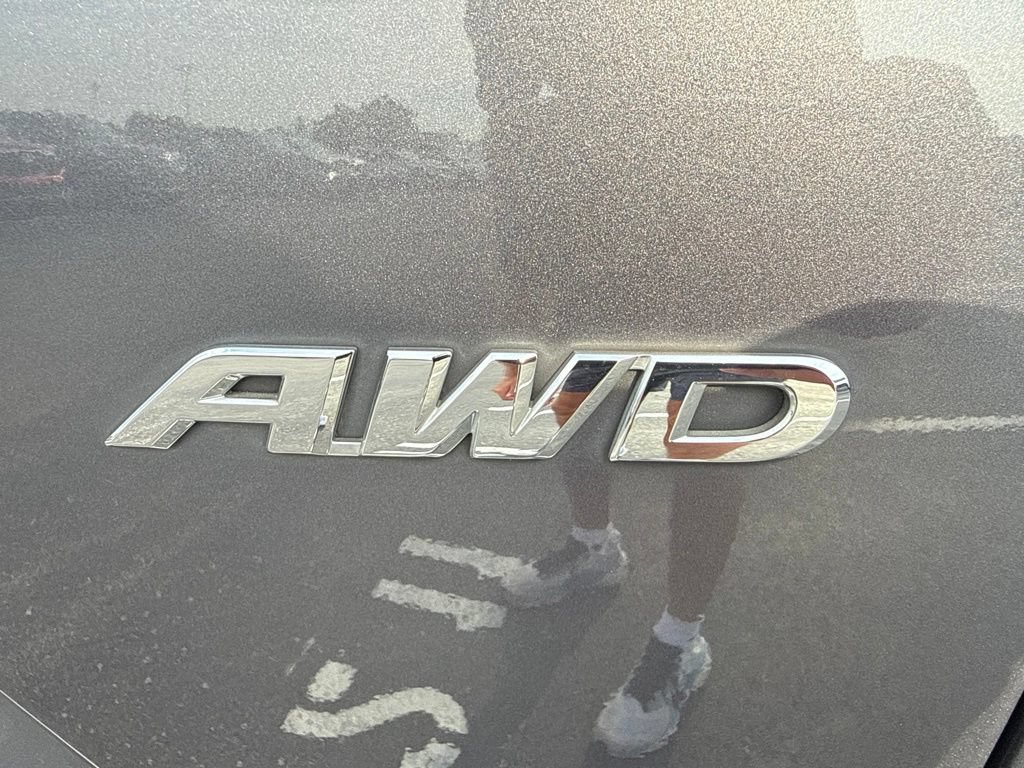 Used 2020 Honda CR-V Touring image 10