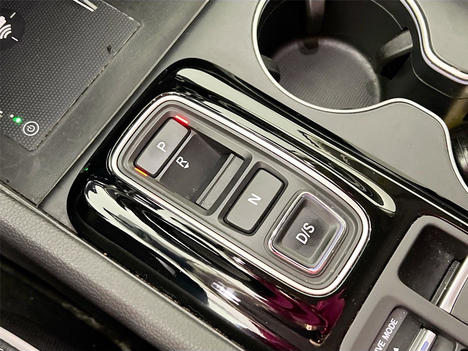 Used 2024 Honda Pilot Elite image 16