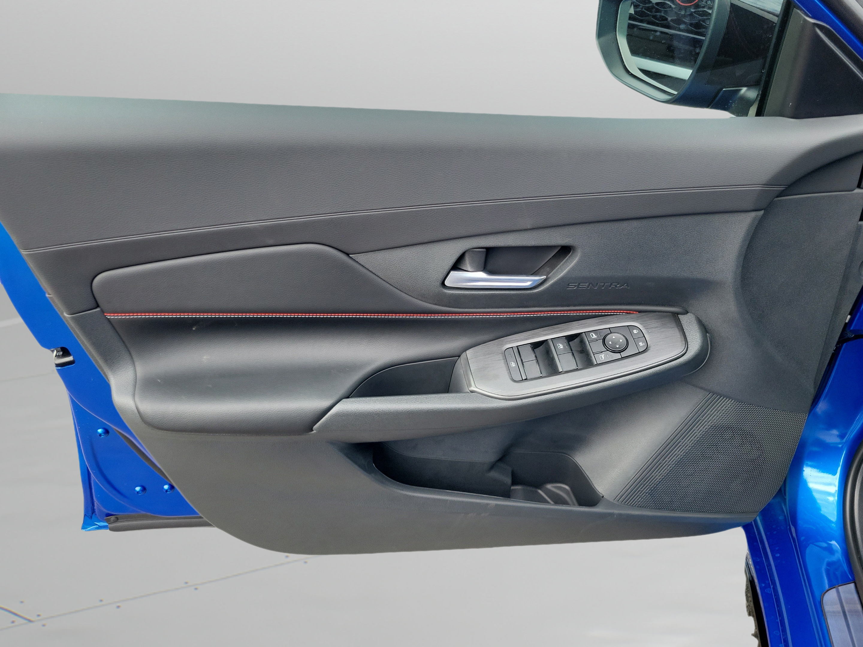 New 2027 Nissan Sentra SR w/ Floor Mat Package FWD image 14