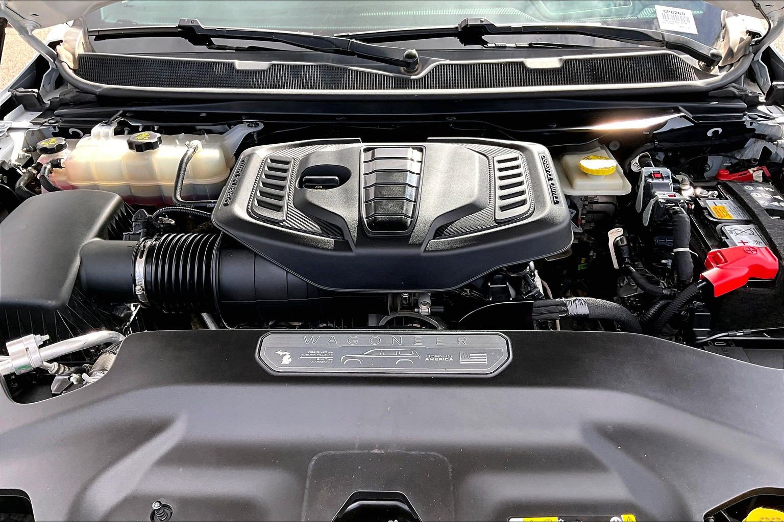 Used 2024 Jeep Wagoneer Series III AWD/4WD image 30