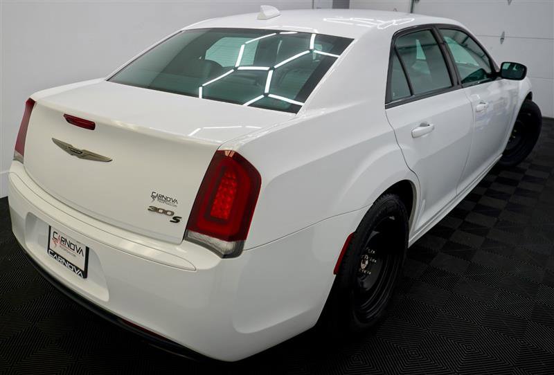 Used 2016 Chrysler 300 S w/ Light Group image 7