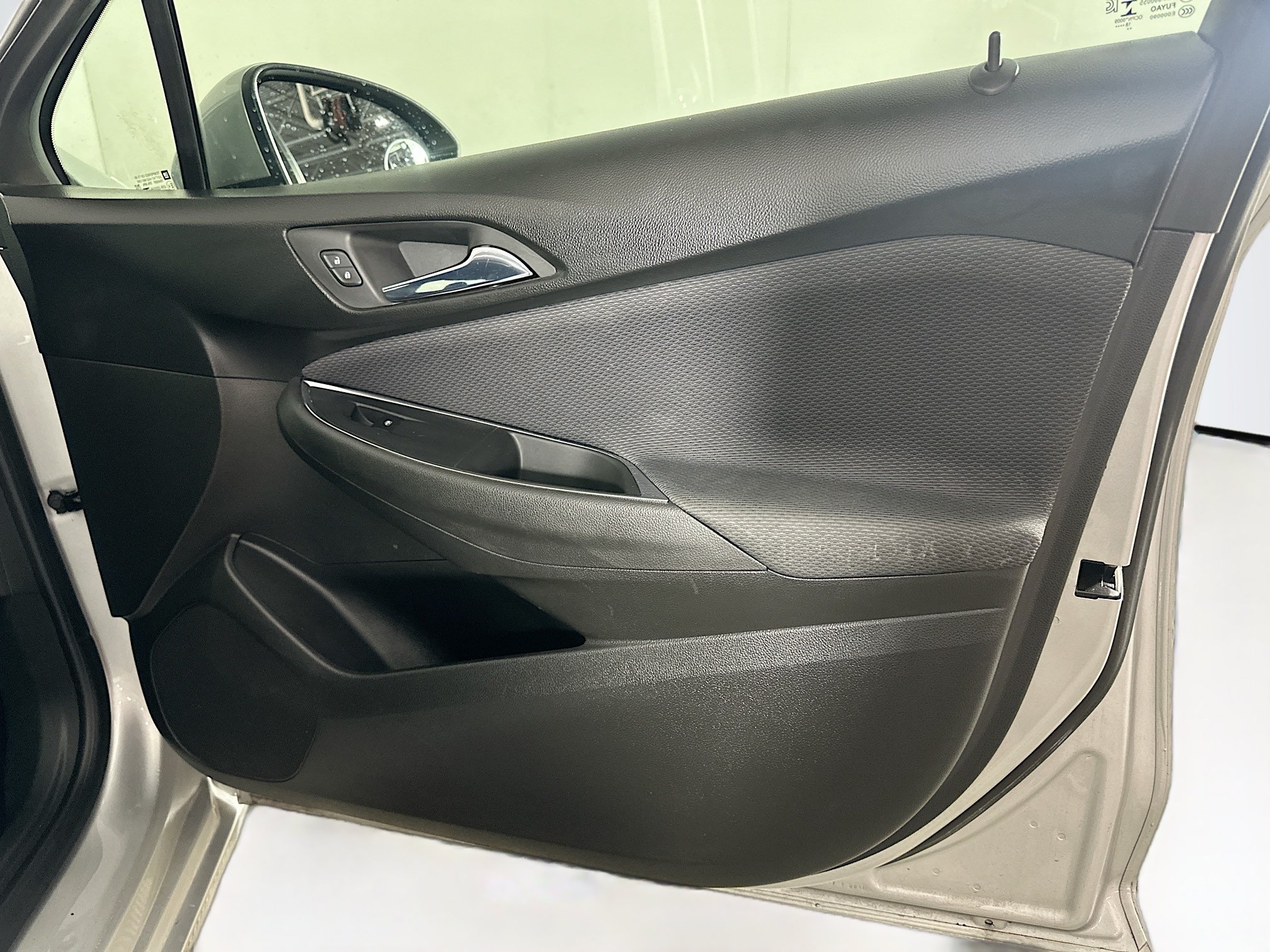 Used 2019 Chevrolet Cruze LT FWD image 29
