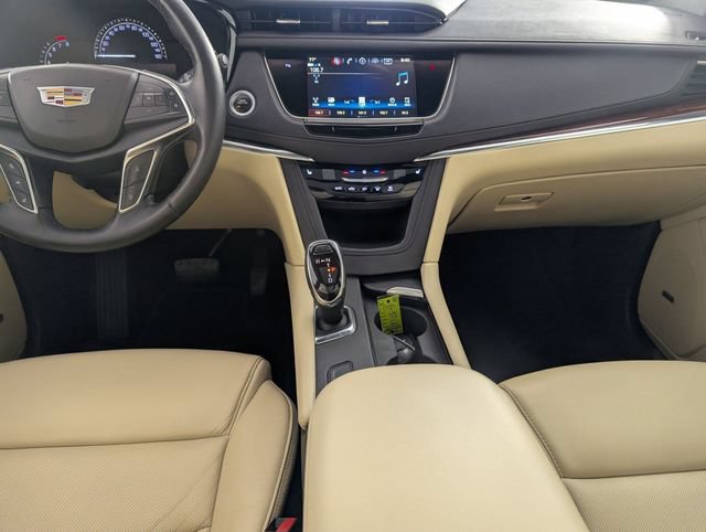 Used 2019 Cadillac XT5 Luxury FWD image 27
