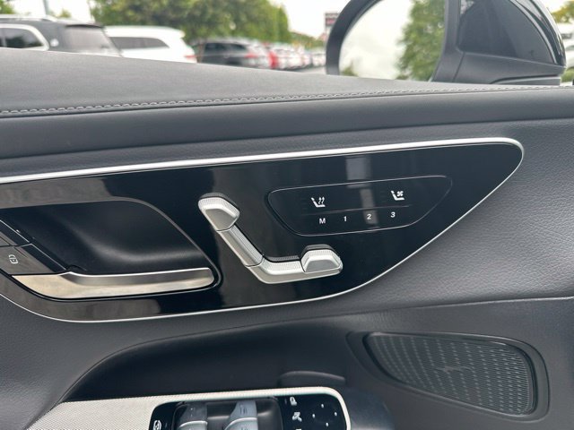 Used 2026 Mercedes-Benz GLC 300 4MATIC image 21