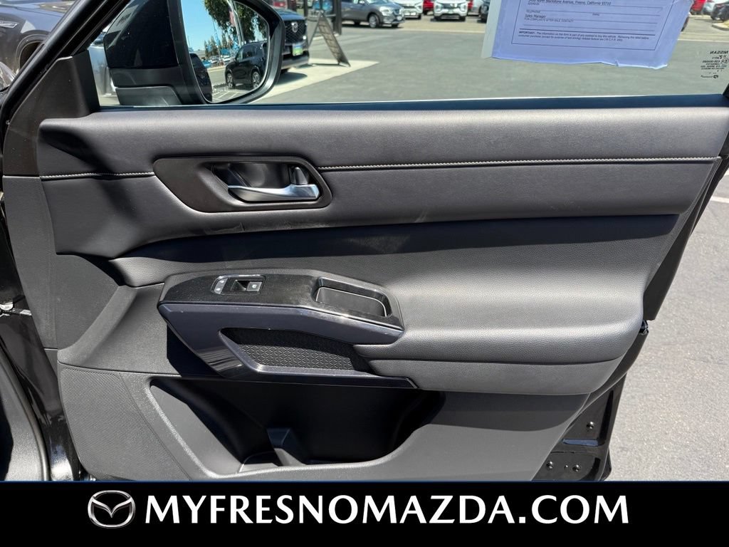 Used 2022 Nissan Pathfinder SV FWD image 17
