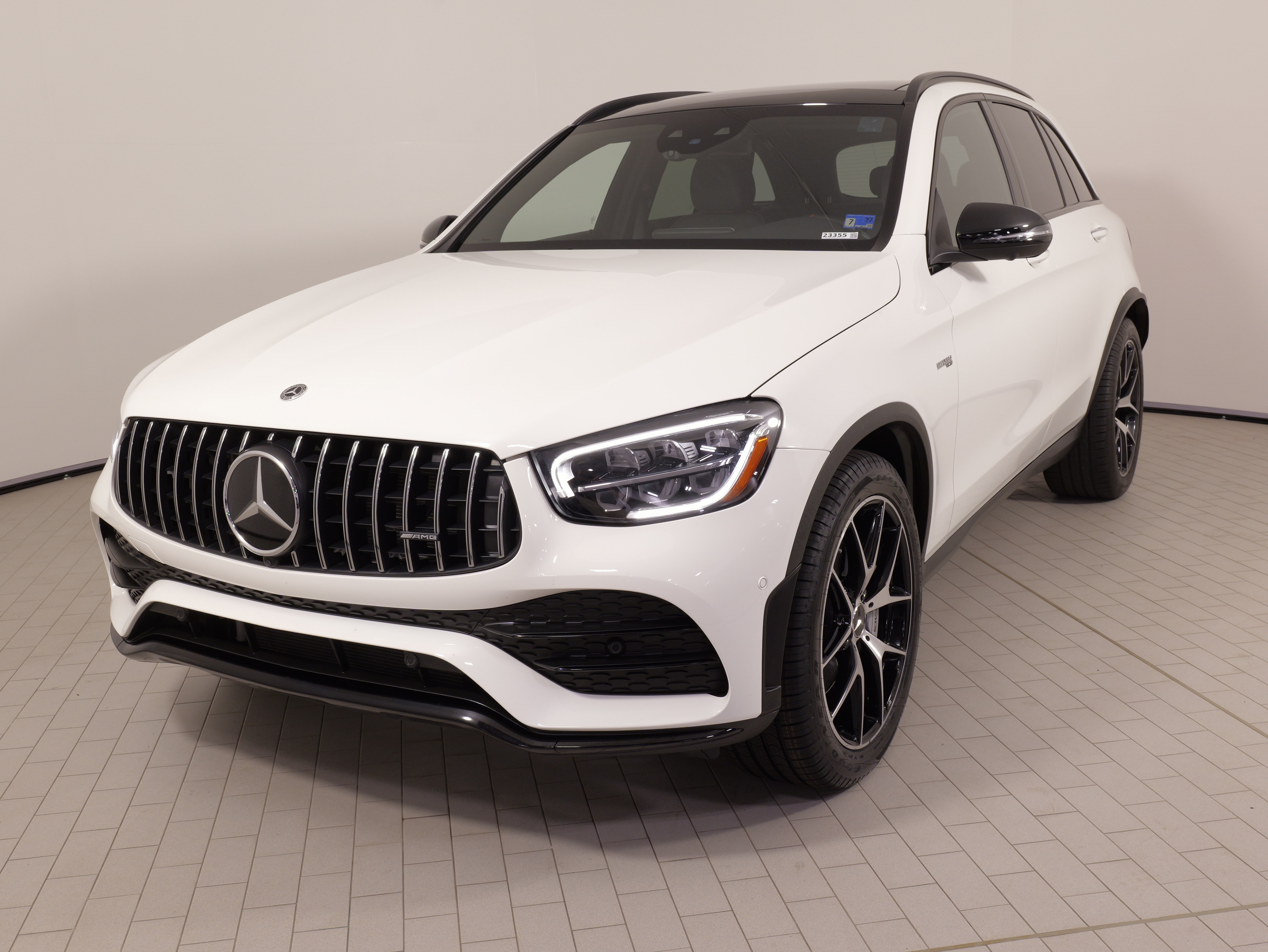 Used 2022 Mercedes-Benz GLC 43 AMG 4MATIC image 4