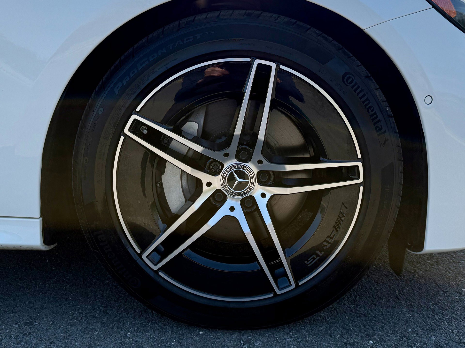 Used 2025 Mercedes-Benz E 350 Sedan image 46