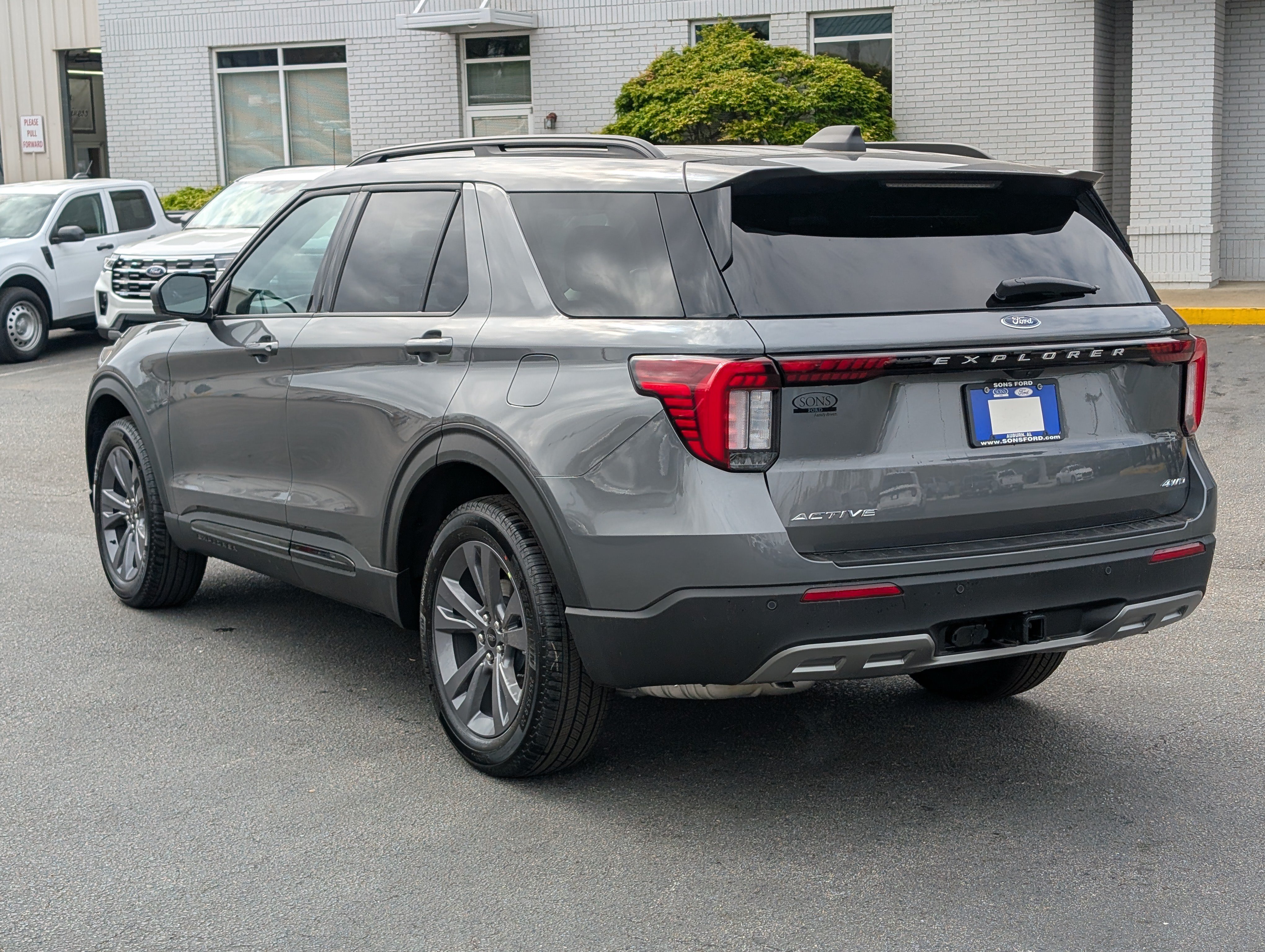 New 2026 Ford Explorer Active w/ Active Comfort Package AWD/4WD image 13