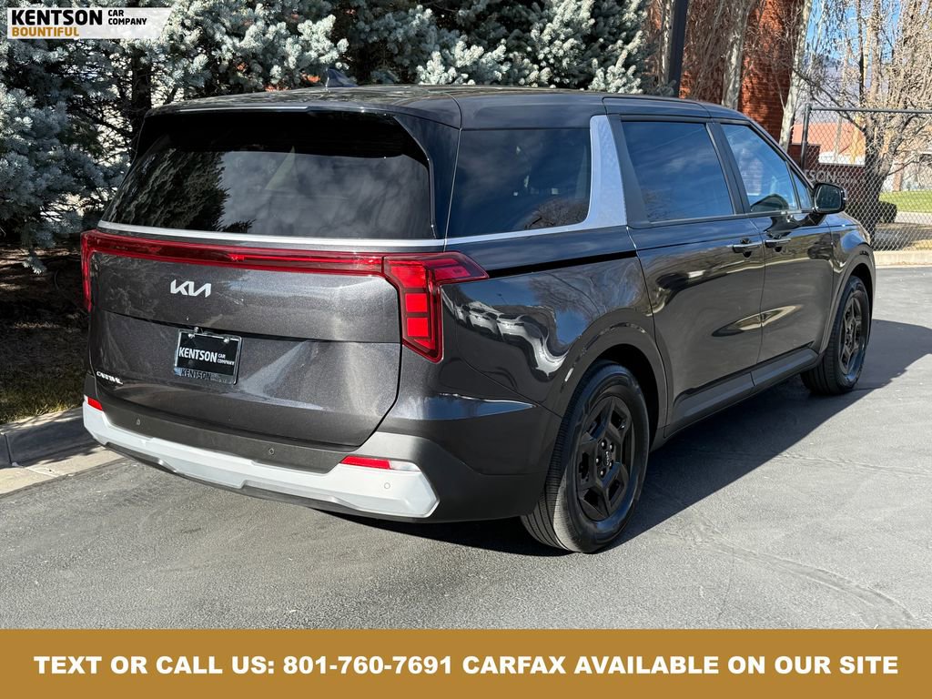 Used 2025 Kia Carnival image 7
