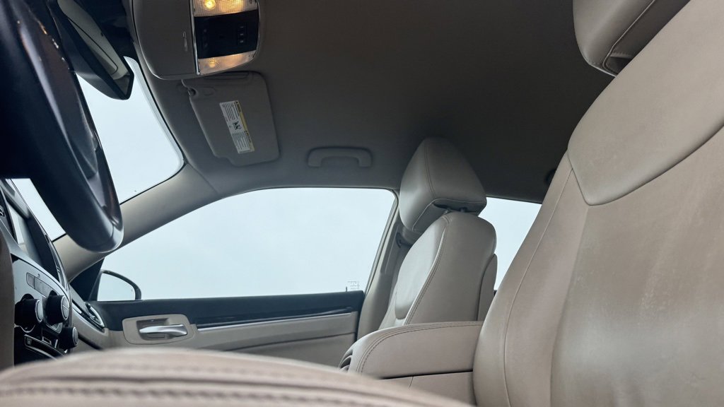 Used 2013 Chrysler 300 Base w/ Driver Convenience Group image 11