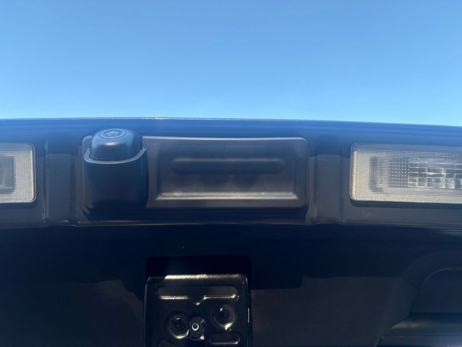 Used 2025 Kia Soul LX w/ LX Technology Package FWD image 20