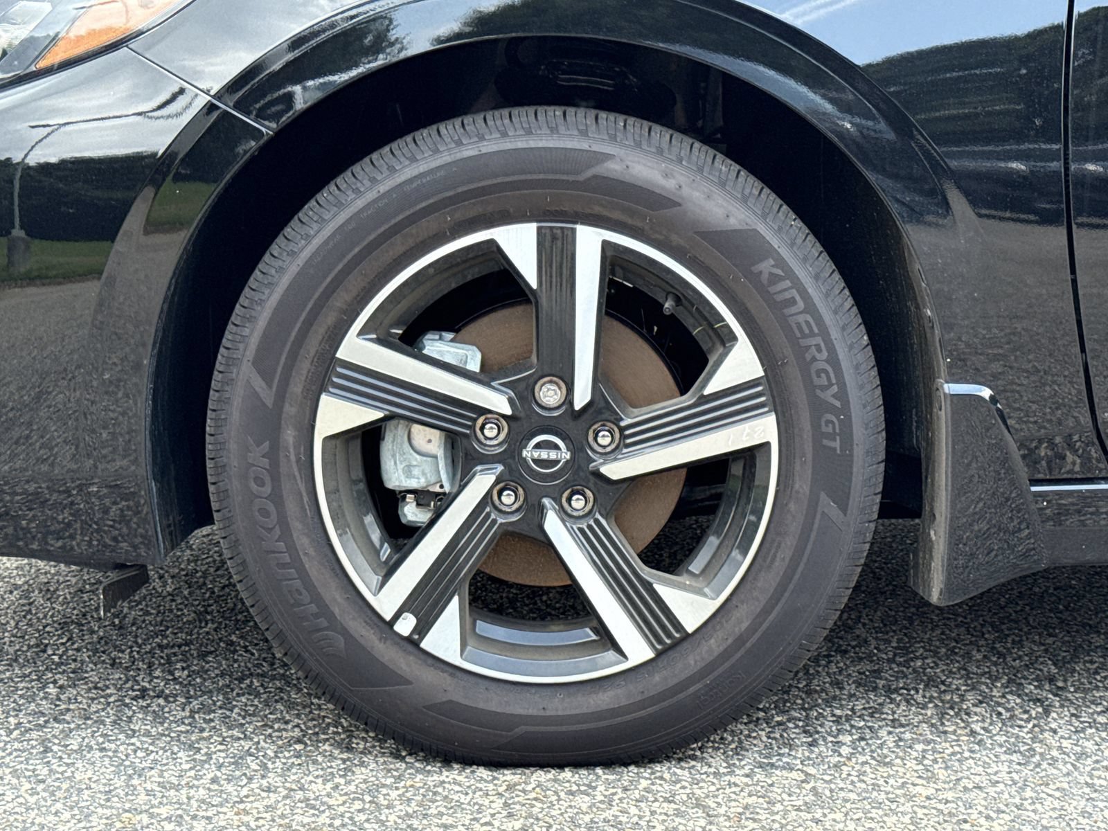 New 2025 Nissan Sentra SV w/ All-Weather Package FWD image 24