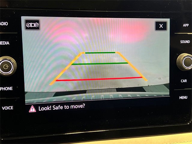 New 2026 Volkswagen Taos SE image 17