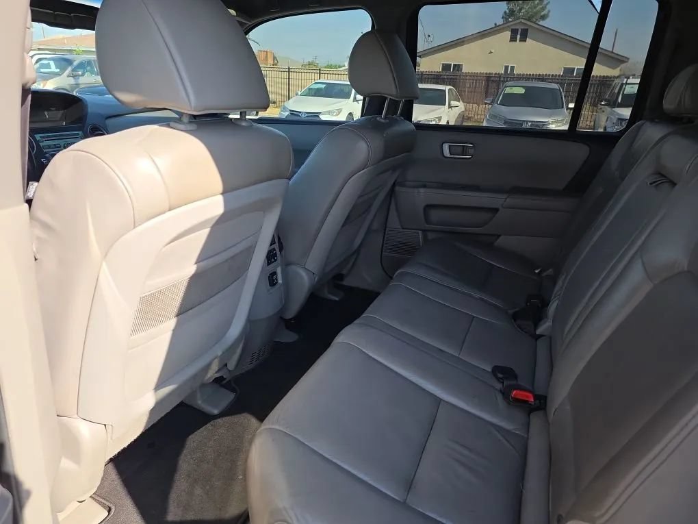 Used 2011 Honda Pilot EX-L image 25