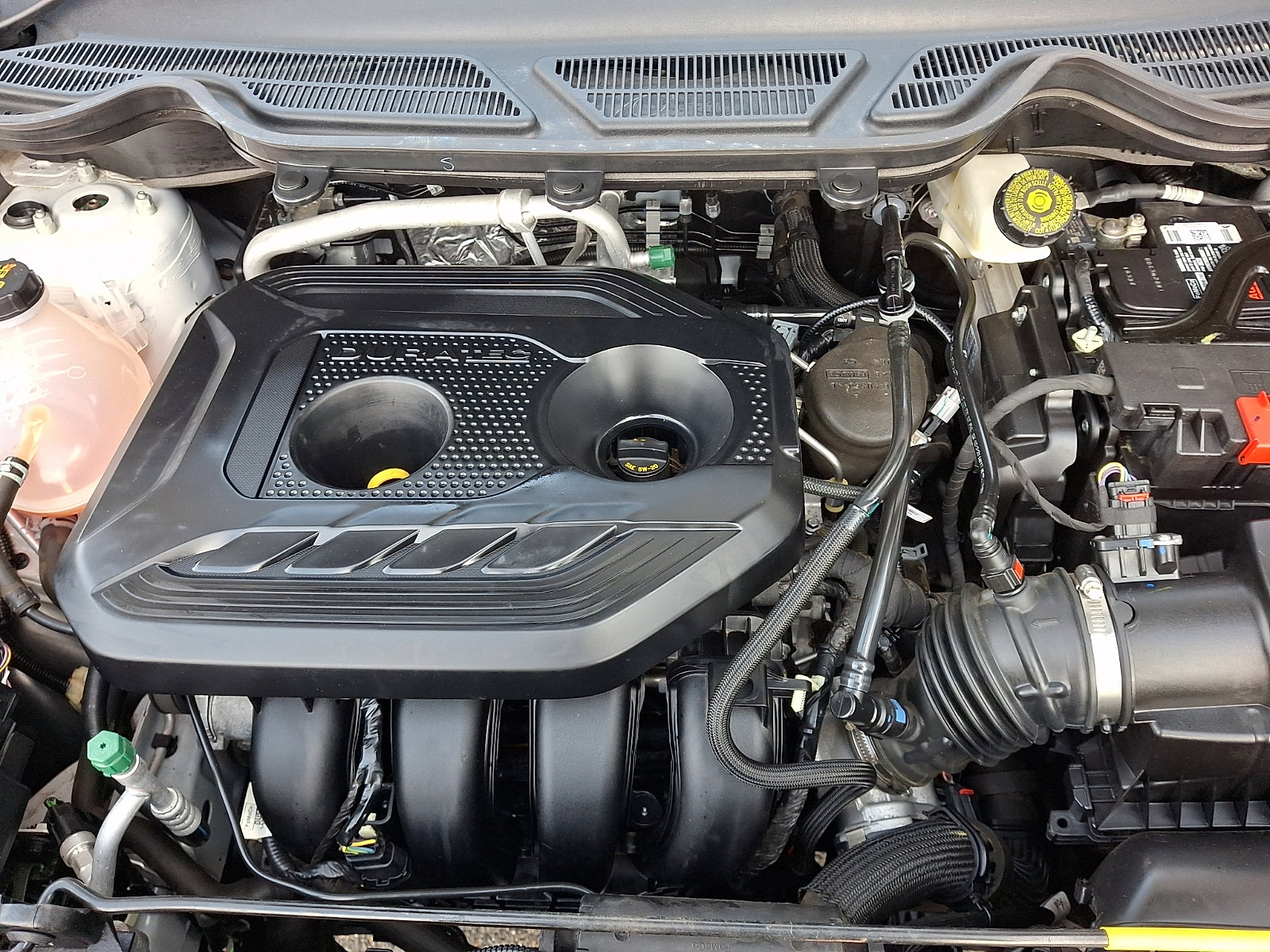 Certified 2022 Ford EcoSport SE image 28