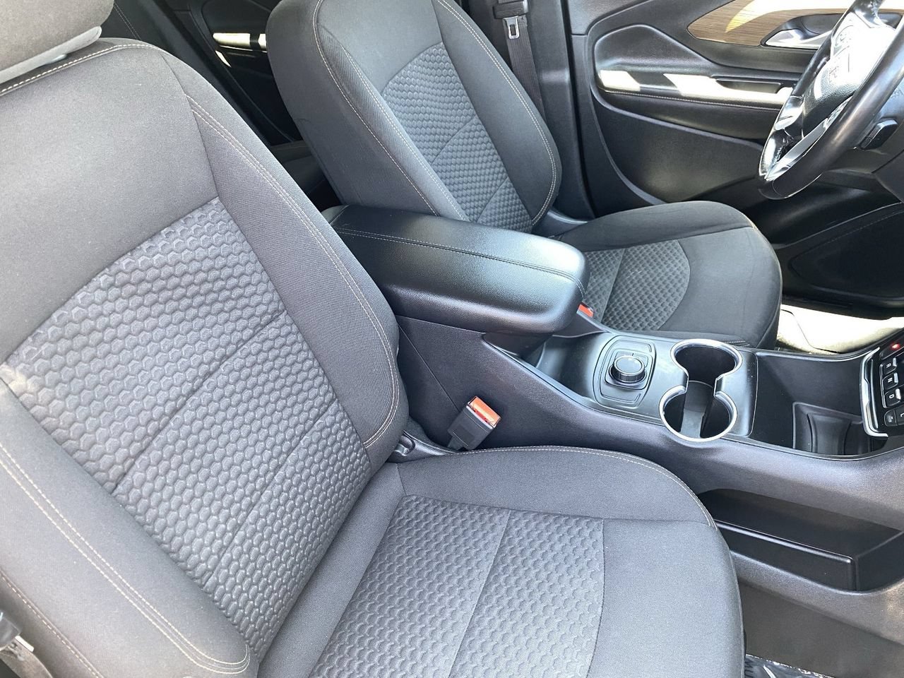 Used 2020 GMC Terrain SLE FWD image 17