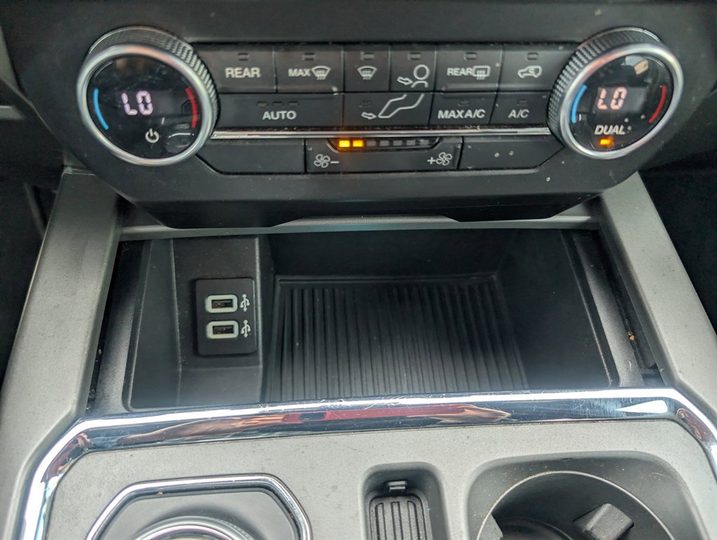 Used 2019 Ford Expedition XLT w/ Equipment Group 201A AWD/4WD image 20
