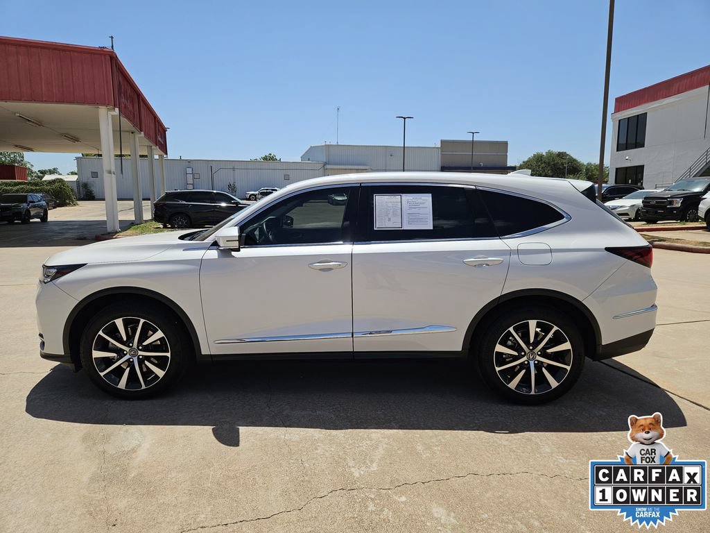 Certified 2026 Acura MDX w/ Technology Package FWD image 4