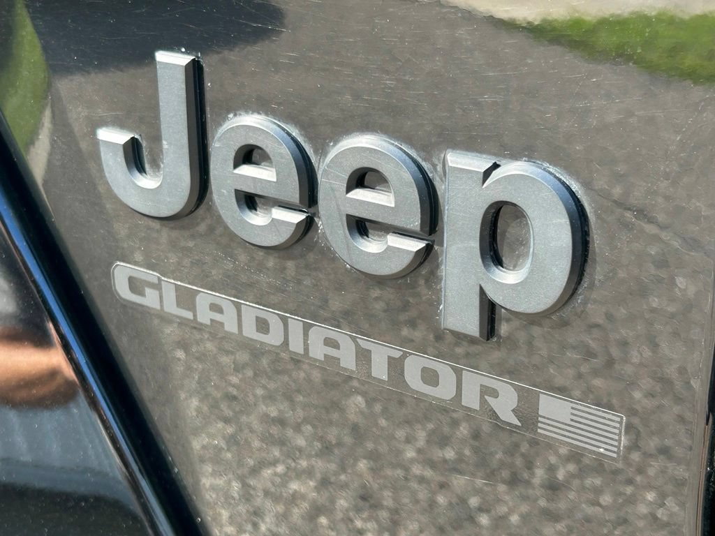 Used 2024 Jeep Gladiator Sport AWD/4WD image 33