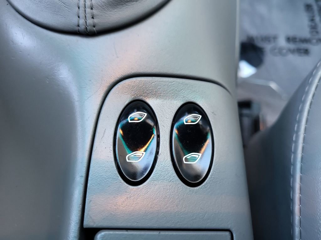 Used 2002 Porsche 911 Turbo image 10