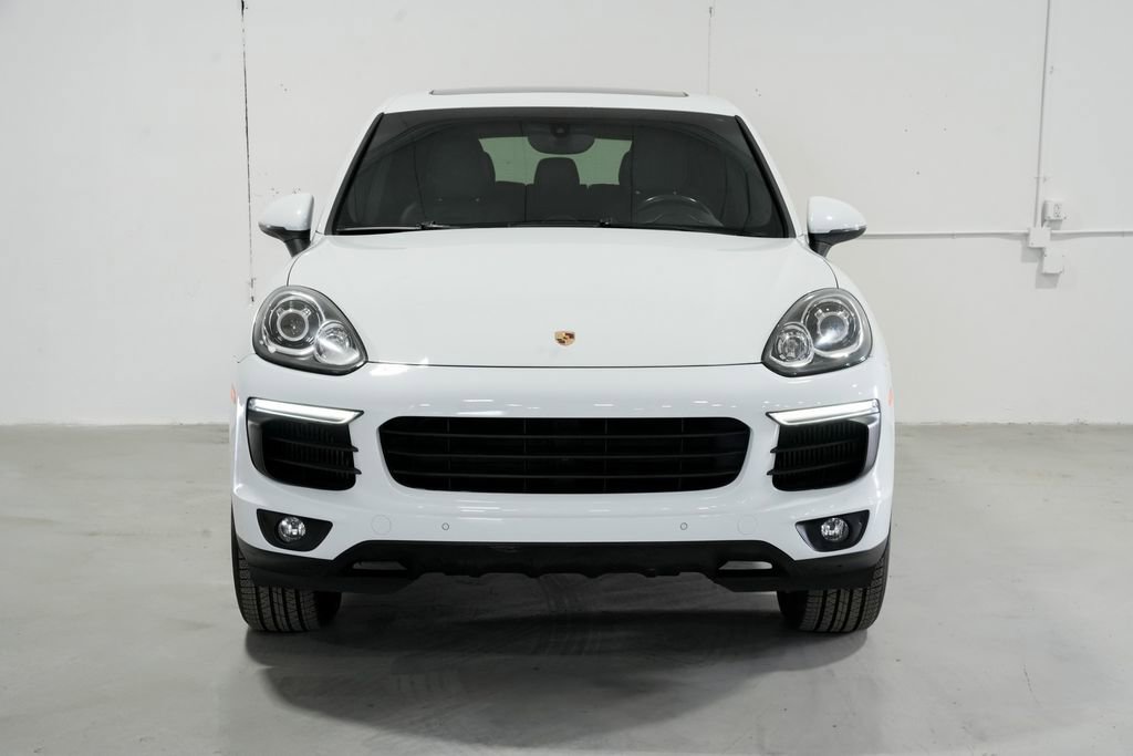 Used 2015 Porsche Cayenne S image 5