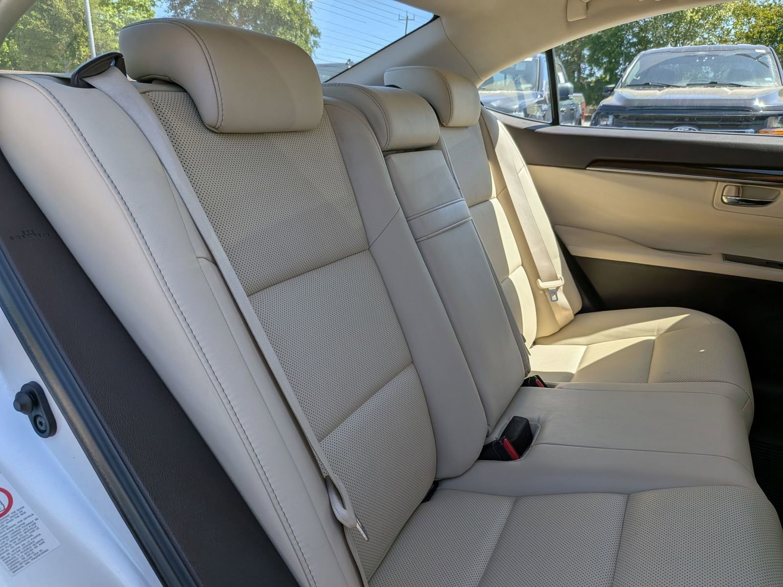 Used 2018 Lexus ES 350 w/ Premier Package image 33