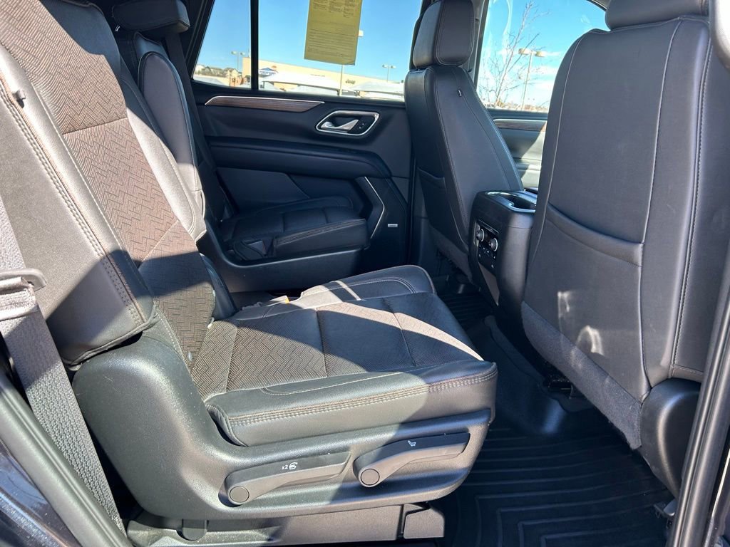 Used 2022 Chevrolet Tahoe High Country AWD/4WD image 28
