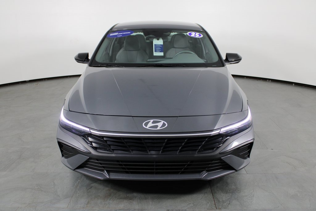 Certified 2025 Hyundai Elantra Sport image 10
