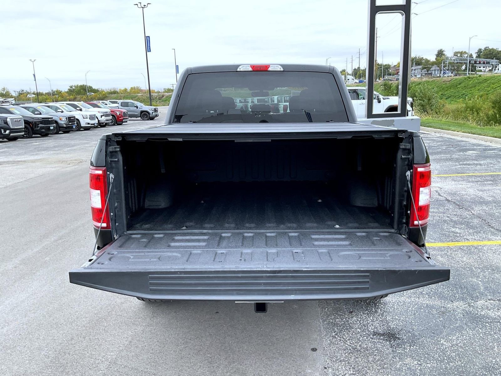 Used 2018 Ford F150 XLT w/ Equipment Group 302A Luxury image 21