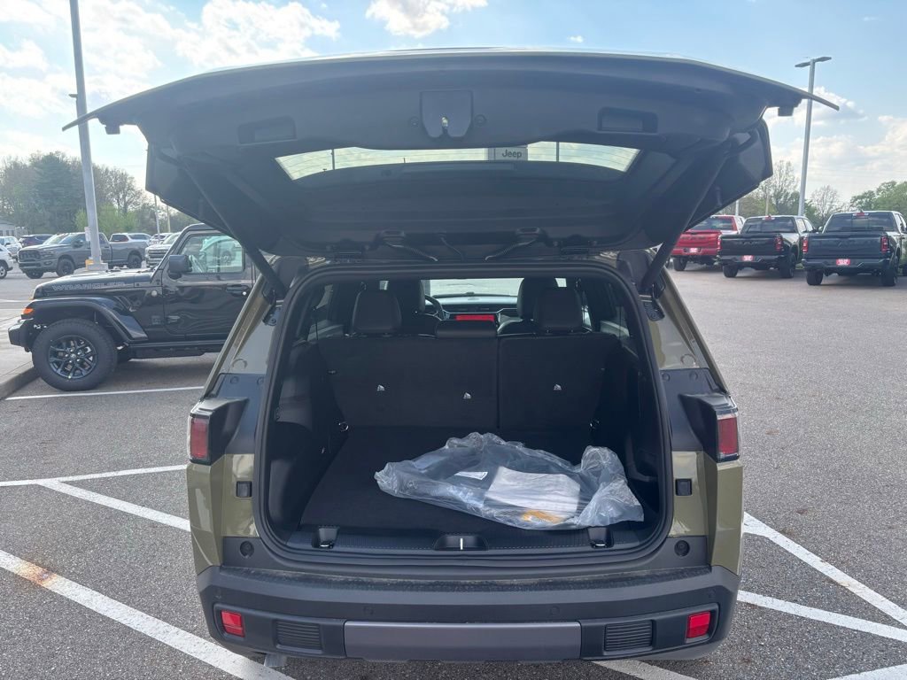New 2026 Jeep Cherokee Limited AWD/4WD image 10