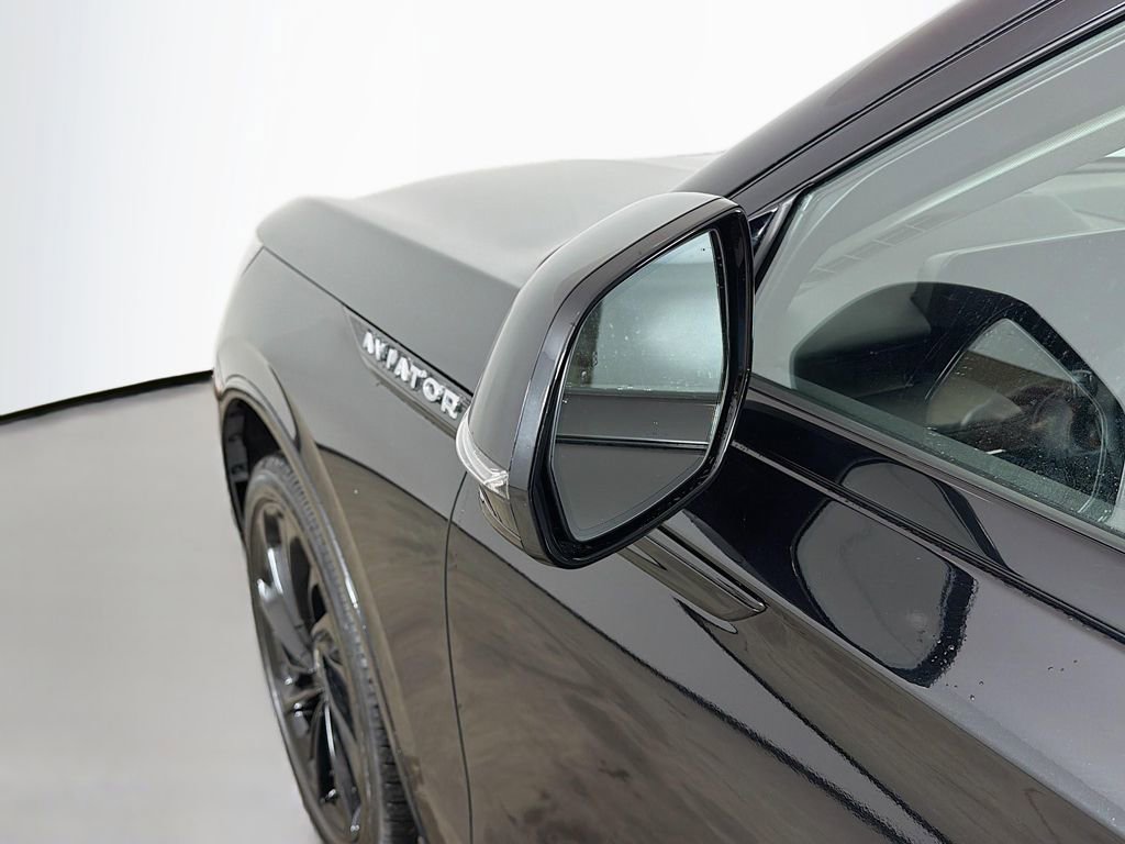 Used 2025 Lincoln Aviator Reserve w/ Jet Appearance Package image 28