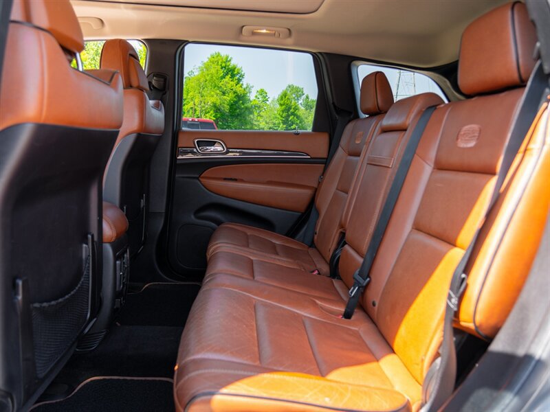 Used 2012 Jeep Grand Cherokee Overland Summit AWD/4WD image 22