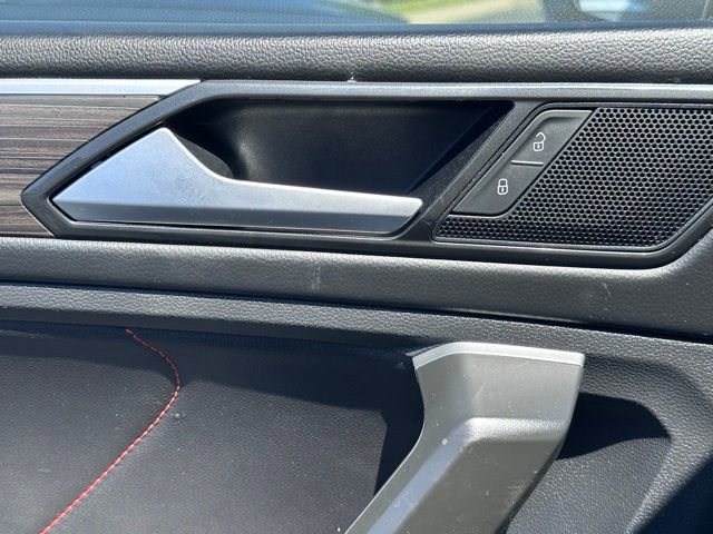 Used 2024 Volkswagen Tiguan Wolfsburg Edition FWD image 19
