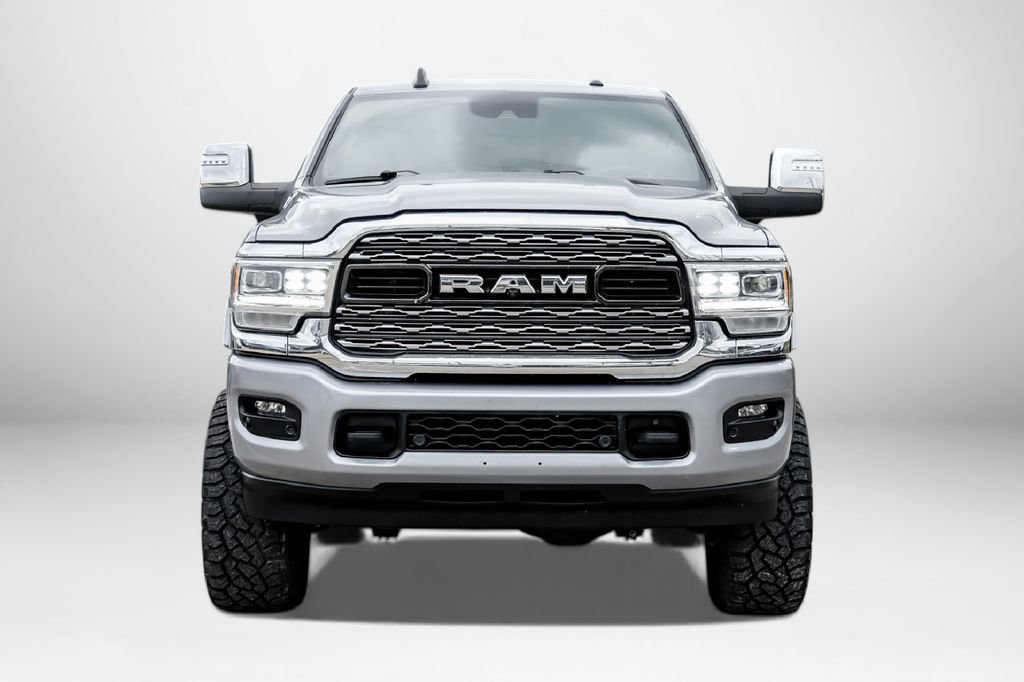 Used 2023 RAM 3500 Limited AWD/4WD image 3