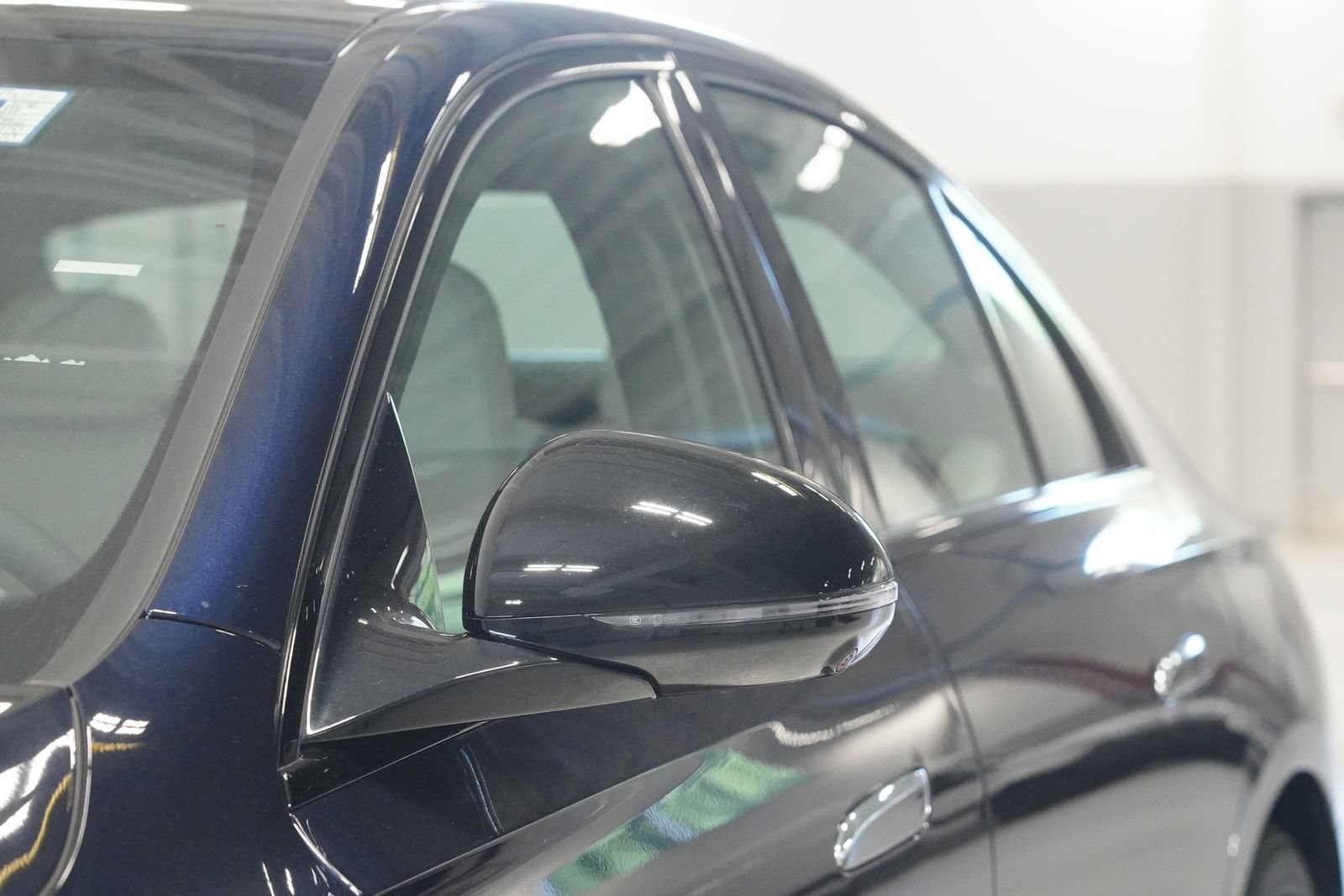 New 2026 Mercedes-Benz E 350 4MATIC Sedan image 9