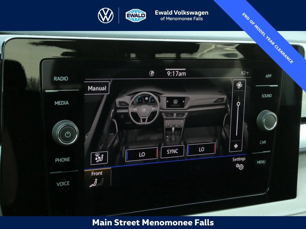 Certified 2025 Volkswagen Taos SE image 8