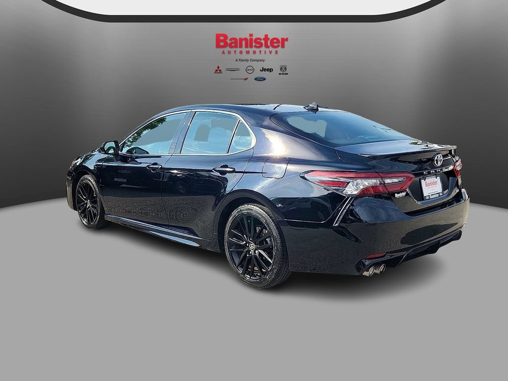 Used 2024 Toyota Camry XSE FWD image 6