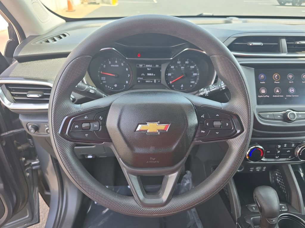 Used 2022 Chevrolet TrailBlazer LT FWD image 17