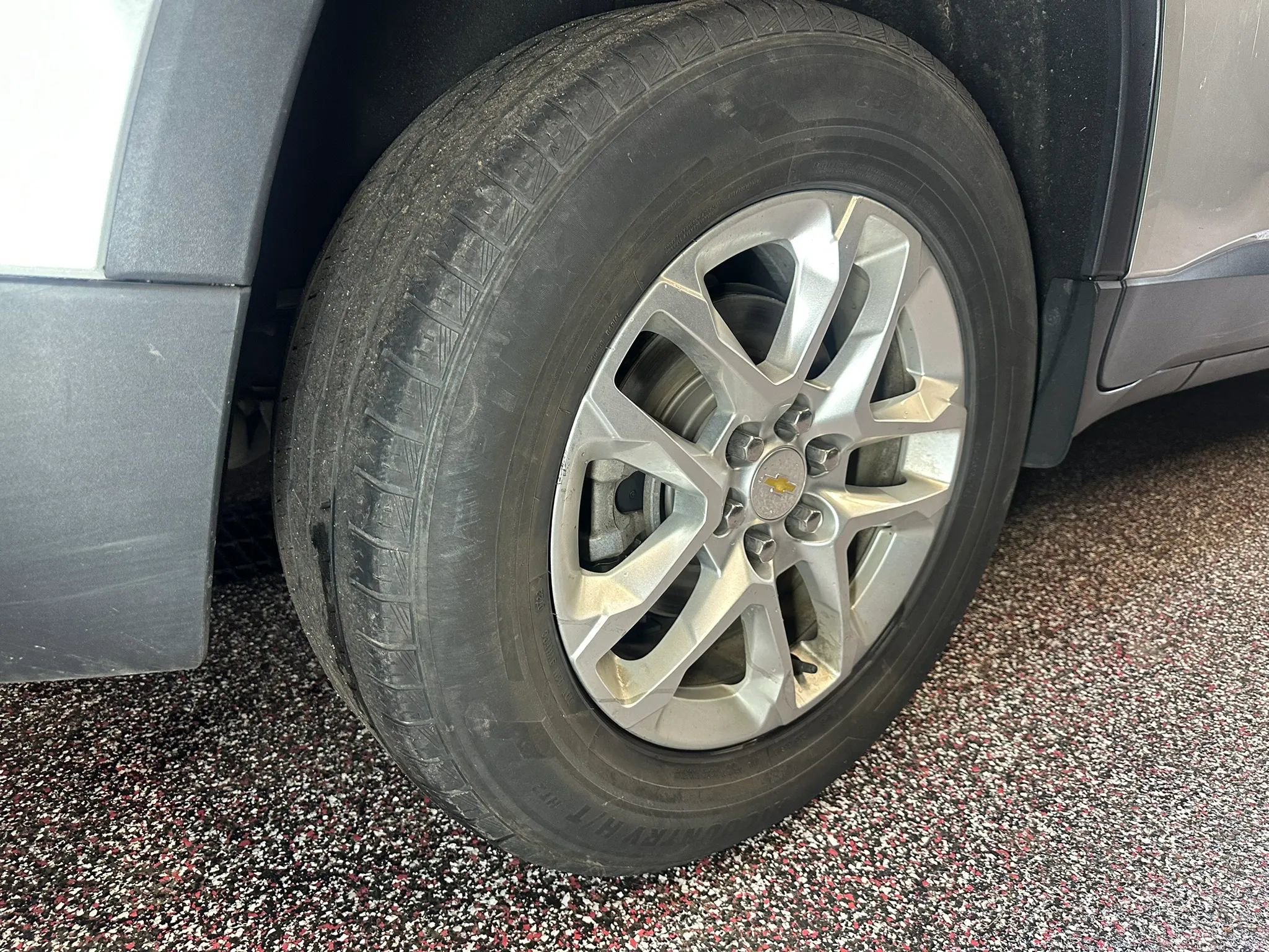 Used 2019 Chevrolet Traverse LT w/ LPO, Black Accent Package image 37