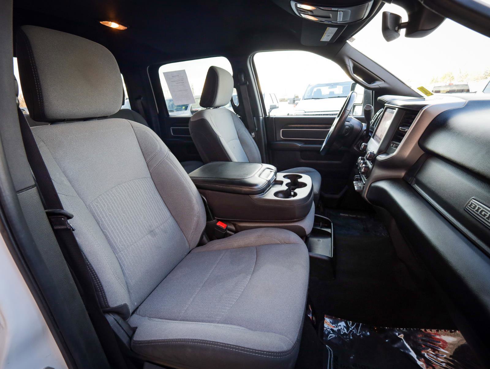 Used 2024 RAM 3500 Big Horn image 23