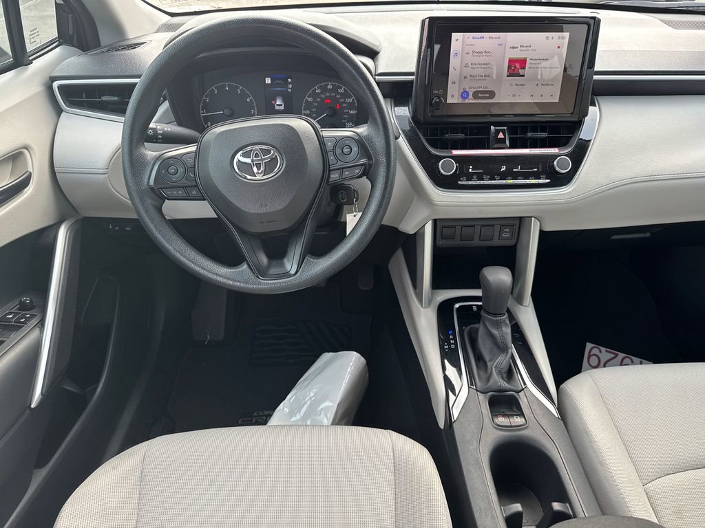 Certified 2024 Toyota Corolla Cross L image 23