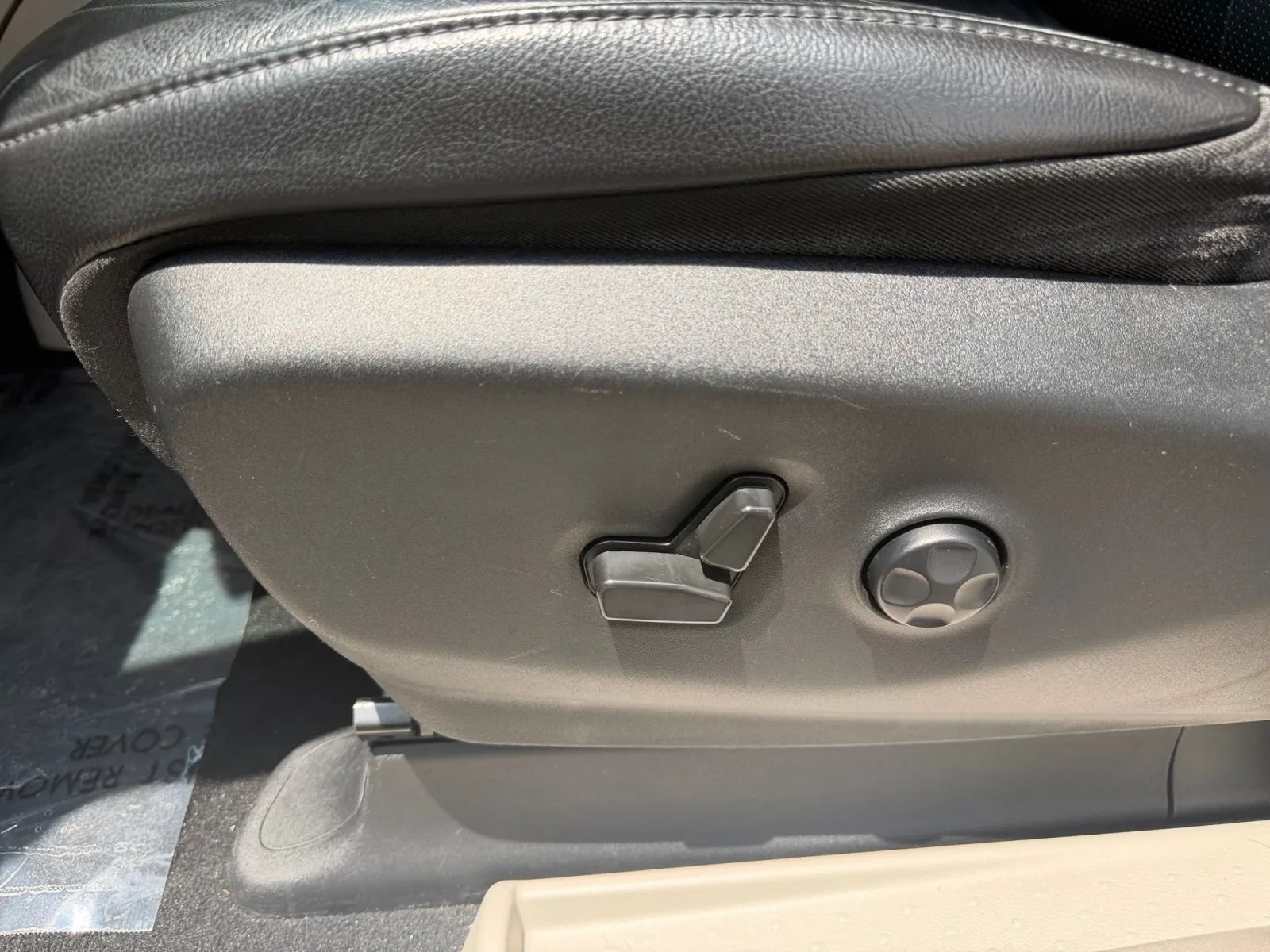 Used 2021 Chrysler Pacifica Touring-L FWD image 17