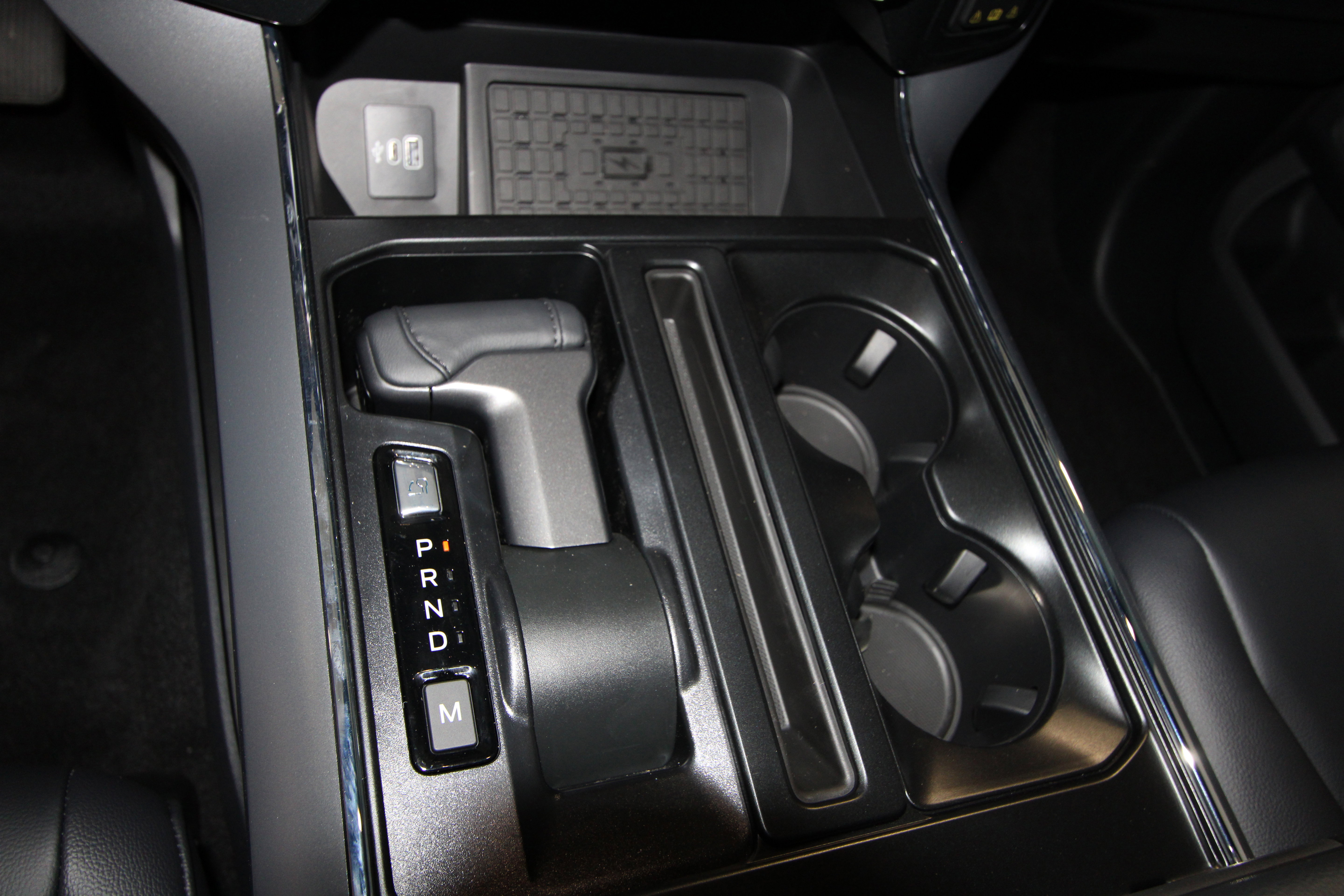 New 2025 Ford F150 XLT w/ Equipment Group 303A High image 15