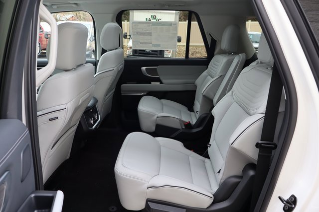 New 2025 Ford Expedition Max Platinum w/ Platinum Ultimate Package image 13