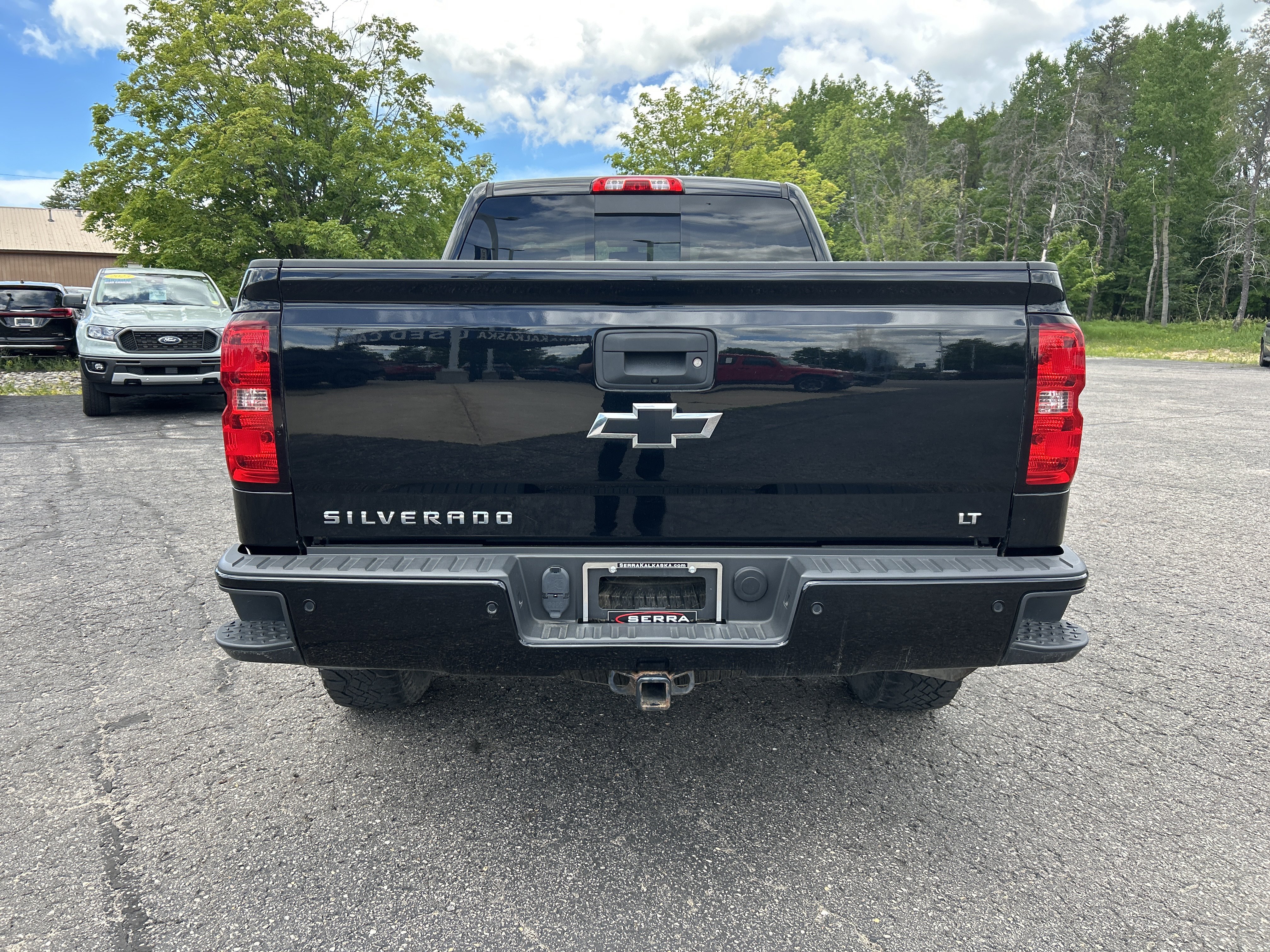 Used 2018 Chevrolet Silverado 1500 LT w/ Midnight Edition AWD/4WD image 4