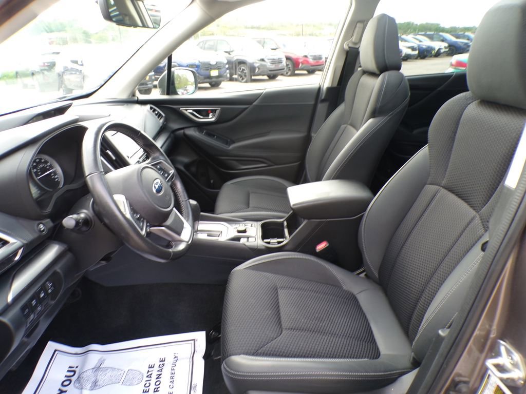 Used 2022 Subaru Forester Premium AWD/4WD image 13