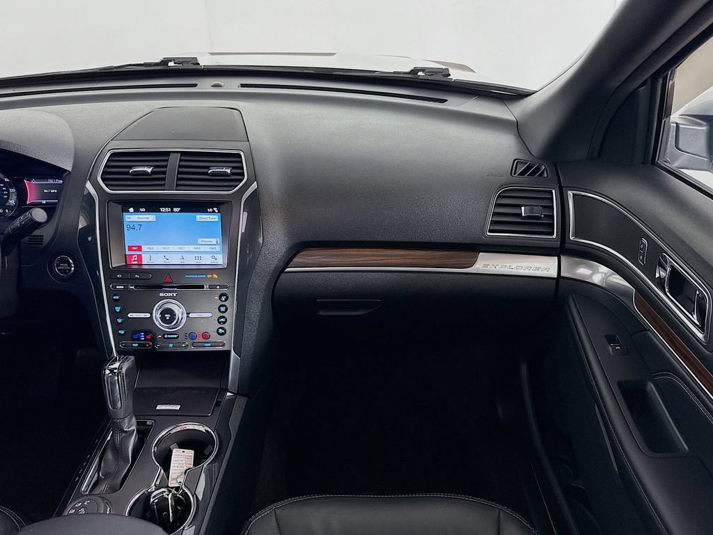 Used 2017 Ford Explorer Limited AWD/4WD image 22